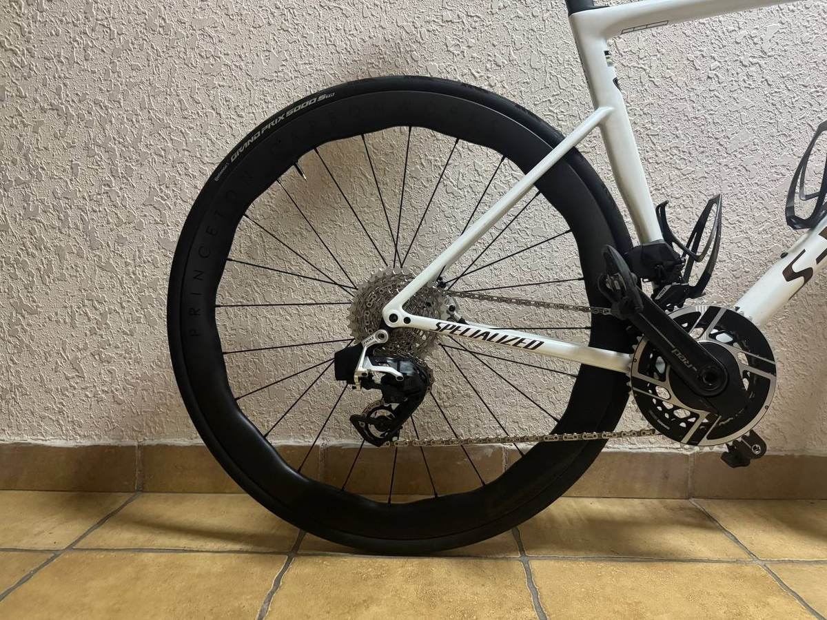 Заднє колесо Princeton CarbonWorks Peak 4550 з покришкою Continental Grand Prix 5000 S TR